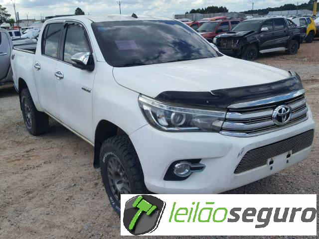 LOTE 009 TOYOTA HILUX CD 2016