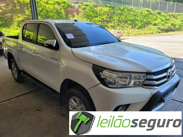LOTE 017 TOYOTA HILUX CD 2017