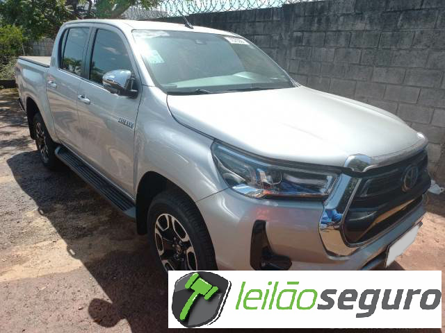 LOTE 019 TOYOTA HILUX CD 2022